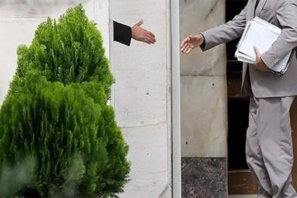 مبادا دست‌هایی در کار باشد!