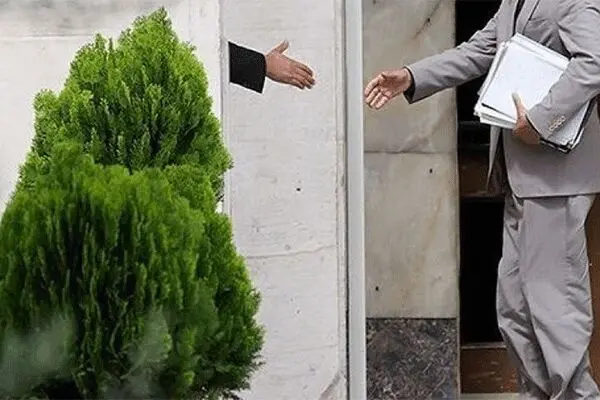 مبادا دست‌هایی در کار باشد!
