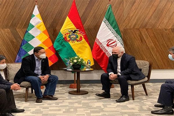 ظریف: ایران آماده گسترش روابط با بولیوی است