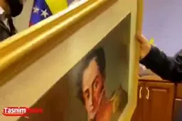 فیلم: عکس سردسته مخالفان دولت ونزوئلا در سطل آشغال