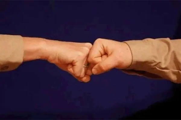 دکتر مردانی: با مشت و آرنج دست ندهیم