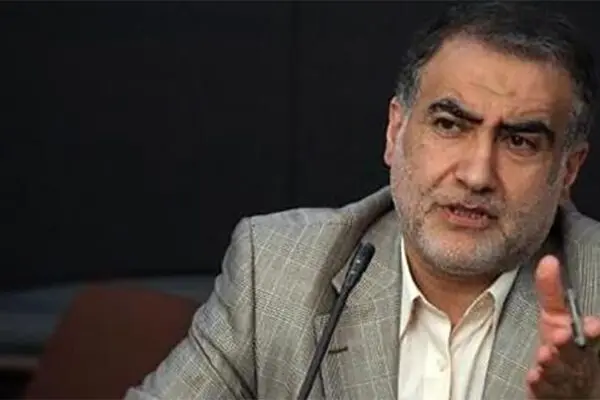رئیس سازمان خصوصی سازی ایستادگی کرد؛ برکنار شد