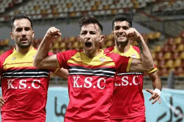 اولین شکست فصل آبی‌پوشان با کامبک فولاد اهواز