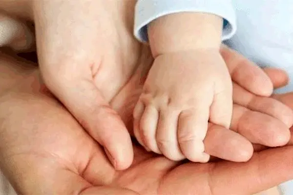 اینفوگرافیک: ۹ دلیلی که ایرانی‌ها را از فرزندآوری منصرف می‌کند