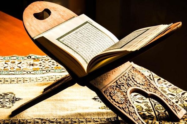 عواقب قسم خوردن دروغ به قرآن چیست؟