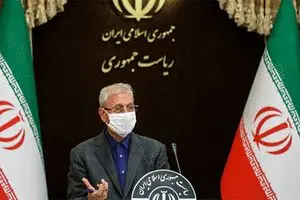 ربیعی وعده کاهش قیمت مرغ را داد