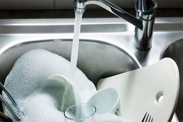 اینفوگرافیک: چند نکته برای شستن ظروف بیماران کرونایی