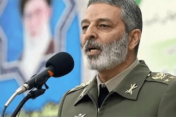 دشمن اگر راهش کج شود، ضربتی توفانی دریافت می‌کند