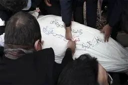 تصاویر: آیین خاکسپاری دانشمند شهید محسن فخری زاده