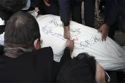 تصاویر: آیین خاکسپاری دانشمند شهید محسن فخری زاده