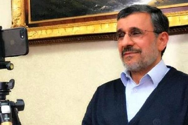 مصاحبه جنجالی احمدی‌نژاد درباره یکی از سفرا