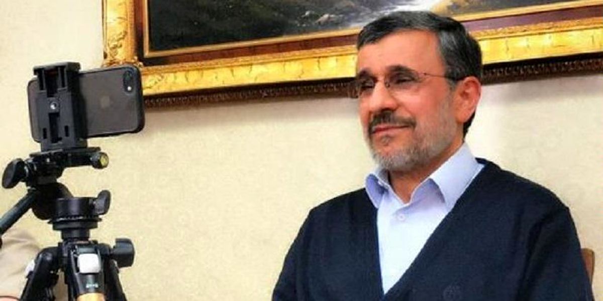 مصاحبه جنجالی احمدی‌نژاد درباره یکی از سفرا