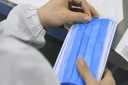 قیمت ماسک سه لایه پزشکی ۱۰۰۰ تومان مصوب شد