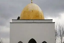 پاریس ۷۶ مسجد را در روزهای آتی بازرسی می‌کند!