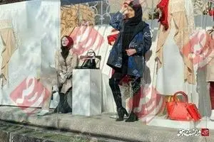 استفاده از مانکن زنده زن این بار در کرمانشاه