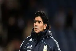 عکس: رونمایی از سنگ قبر مارادونا در بوشهر!