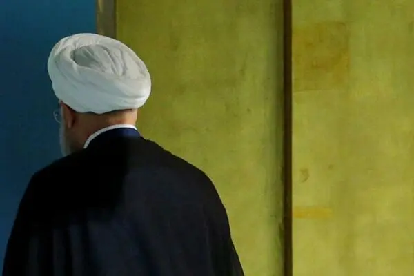 نقض قانون اساسی توسط جناب روحانی!