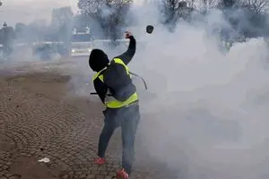 تصاویر: جنگ در پاریس