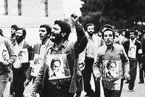 اینفوگرافیک: ۱۶ آذر جنایتی در راستای کودتای ۲۸ مرداد