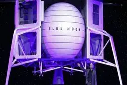 نخستین زن فضانورد به ماه می‌رود