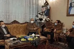 حضور واعظی و ربیعی در منزل شهید فخری زاده