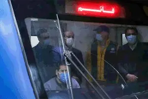 تصاویر: نماینده بهداشت جهانی در متروی تهران