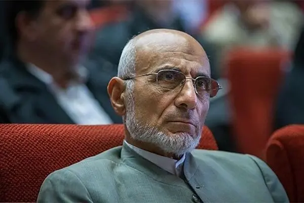 میرسلیم: روحانی دست از لجاجت بردارد