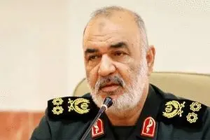 فرمانده کل سپاه به خوزستان رفت