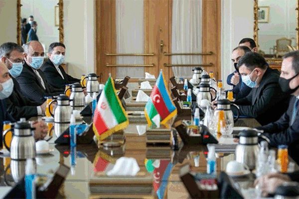 ظریف: گفت‌وگوهای مثمرثمری با همتای آذربایجانی داشتم