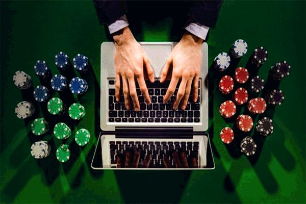 جذب جاسوس با نفوذ در شبکه قمار