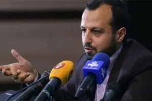 خاندوزی: با بودجه ۱۴۰۰، ۵۰ سال به عقب برمی‌گردیم