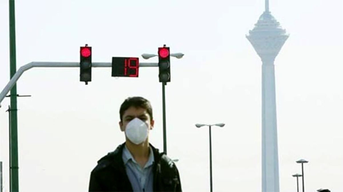 تنفس هوای آلوده تهران خطرناک تر از دود سیگار است
