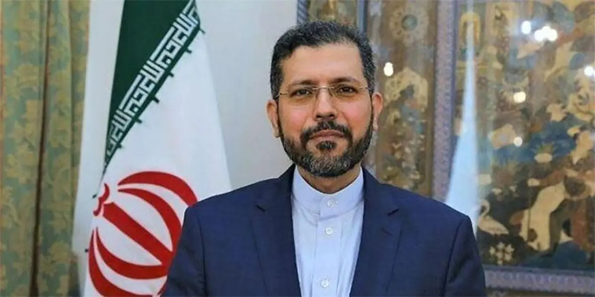 خطیب‌زاده: آمریکا در حال غرق شدن است