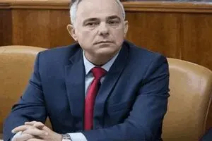 وزیر صهیونیست: برنامه هسته‌ای ایران باید از بین برود