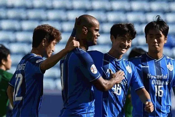 اولسان هیوندای کُره حریف پرسپولیس در فینال