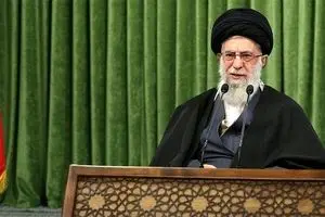 عکس: ترجمه آیه نصب شده بر کتیبه حسینیه امام خمینی (ره)