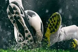 ۵ وسیله ای که برای شرکت در یک مسابقه فوتبال باید با خود همراه داشته باشید