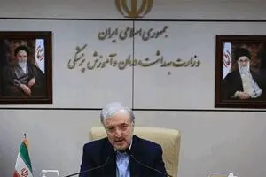 نمکی: مردم خبر واکسن را فقط از وزیر بشنوند
