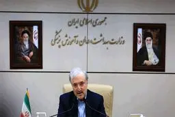 نمکی: مردم خبر واکسن را فقط از وزیر بشنوند