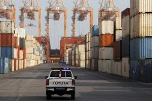 حجم تجارت خارجی کشور به ۵۲ میلیارد دلار رسید