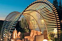 پرگولا، انتخابی مطمئن برای طراحی فضای بیرونی