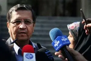 چرا رئیس کل بانک مرکزی اطلاعات غلط به مردم می دهد؟