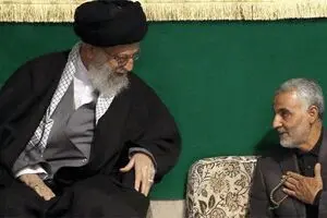 اعطا نشان فداکاری ارتش به شهید سلیمانی
