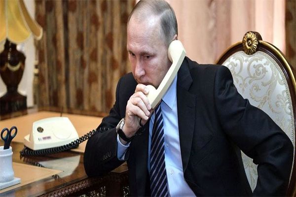 گفتگوی تلفنی بحث بر انگیز پوتین و باخ