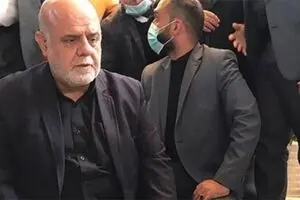 حضور ایرج مسجدی بر مزار شهید ابومهدی المهندس