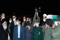 پیکر مطهر آیت‌الله مصباح یزدی وارد مشهد شد