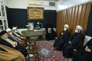 حضور نماینده تام‌الاختیار آیت‌الله سیستانی در منزل مصباح‌یزدی