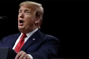 ترامپ: پنس قدرت جلوگیری از تأیید پیروزی بایدن را دارد