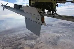 شلیک موشک آذرخش از پهپاد کرار
