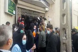 مردم برای مجوز تردد، دوباره روانه فرمانداری شدند